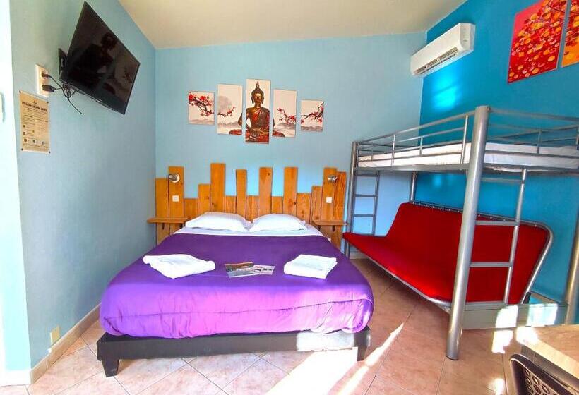 تختخواب و صبحانه La Maison De Tari