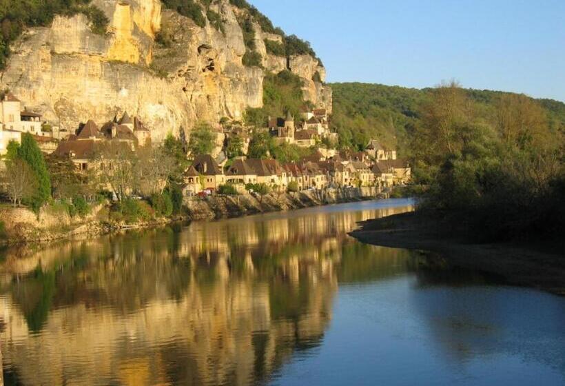 تختخواب و صبحانه La Maison De Tari