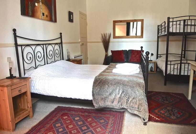 住宿加早餐  La Source