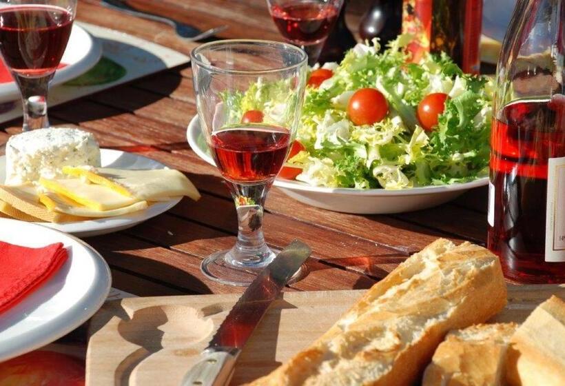 住宿加早餐  La Source