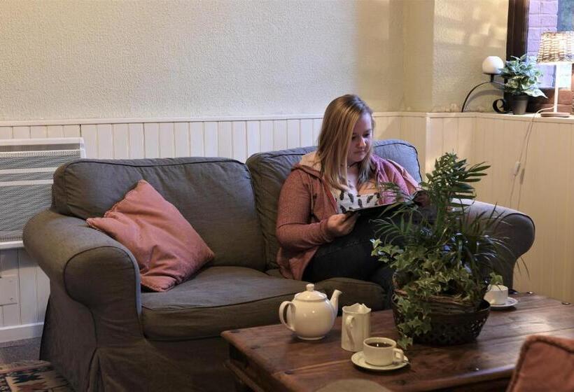 住宿加早餐  La Source