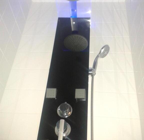 تختخواب و صبحانه La Trainelière