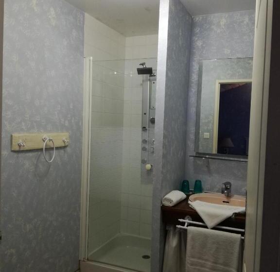 تختخواب و صبحانه La Trainelière