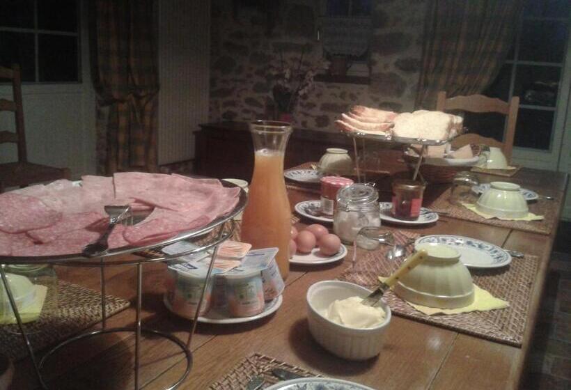 تختخواب و صبحانه La Trainelière