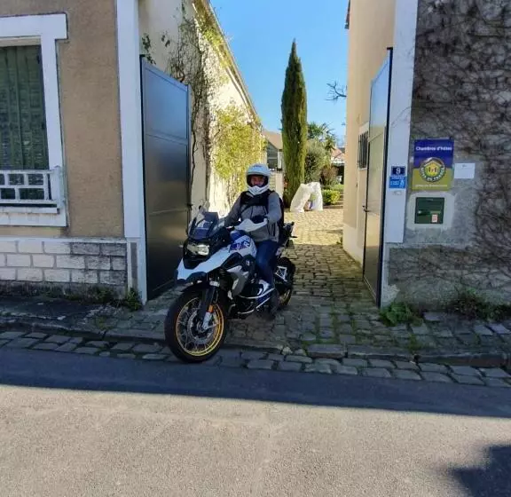 Aamiaismajoitus (B&B) Les Glycines