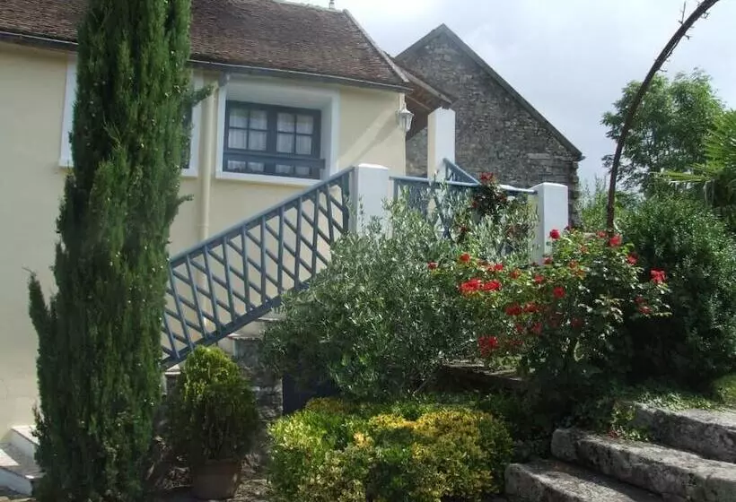 Aamiaismajoitus (B&B) Les Glycines