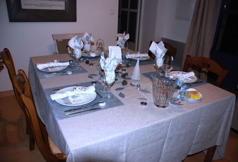 住宿加早餐  Les Jardins Du Mas Evesque