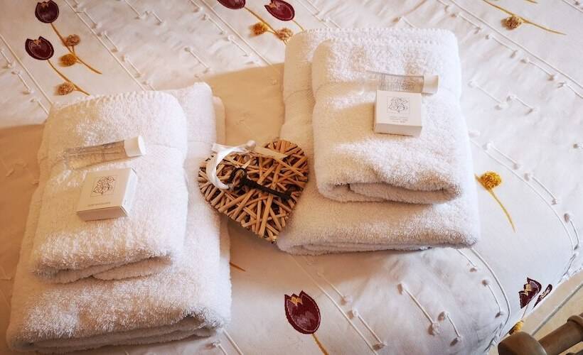 住宿加早餐  Les Jardins Du Mas Evesque