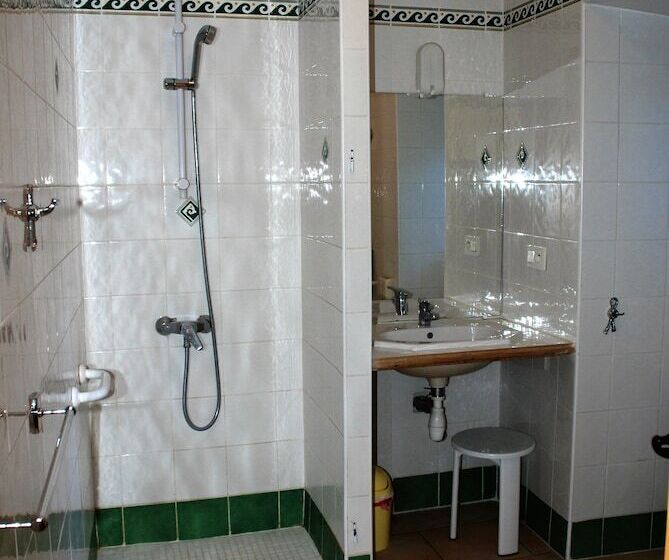 住宿加早餐  Les Jardins Du Mas Evesque