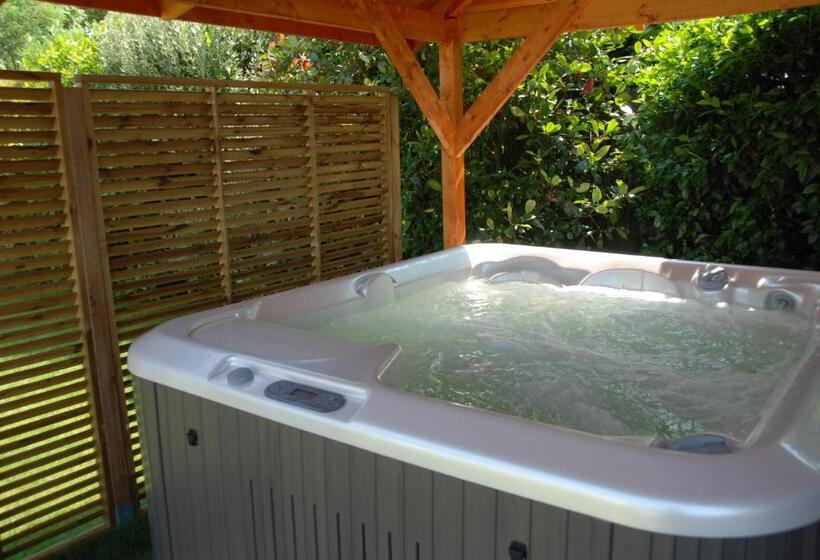 ベッドアンドブレックファースト Maison D Hôtes De Kerzine