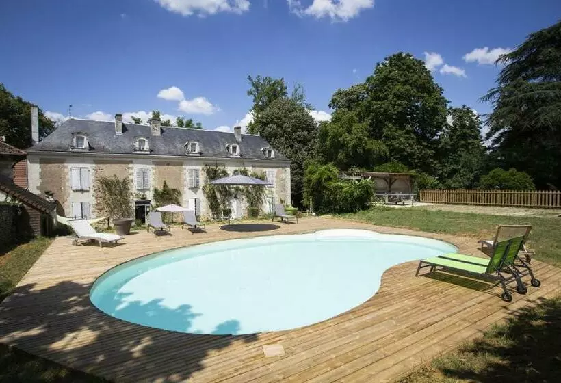 Aamiaismajoitus (B&B) Manoir De La Blonnerie