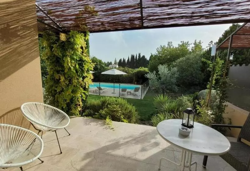Aamiaismajoitus (B&B) Mas Des Marguerites