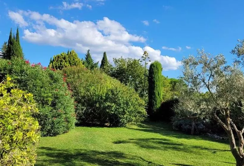 Aamiaismajoitus (B&B) Mas Des Marguerites