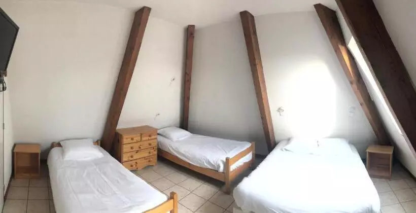هتل Auberge De Pra Loup