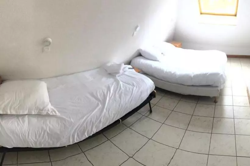 هتل Auberge De Pra Loup