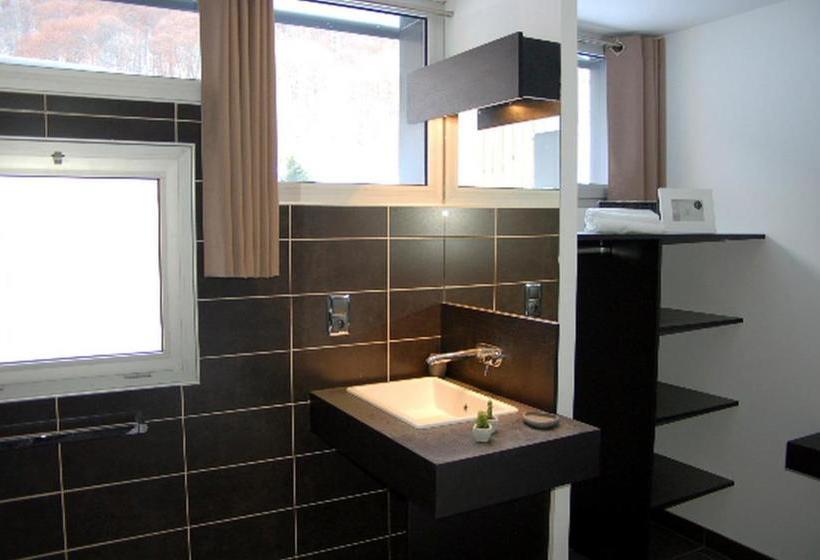 Отель Aux 500 Diables Eco Lodge