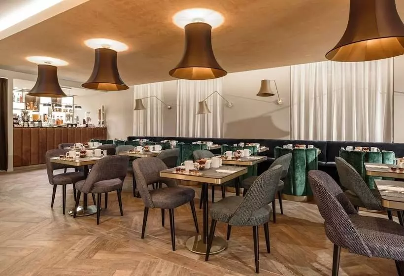 Hotelli Exe Almada Porto