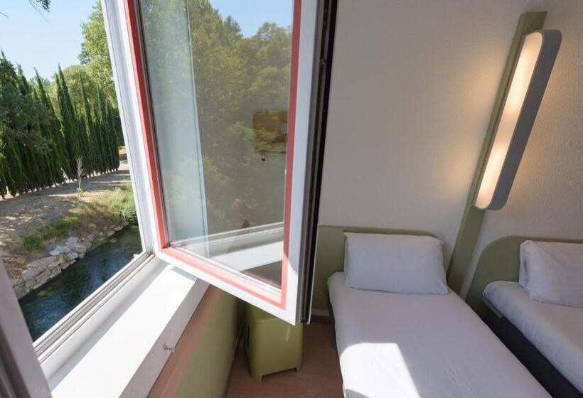 בית מלון כפרי Ibis Budget Orange Centre