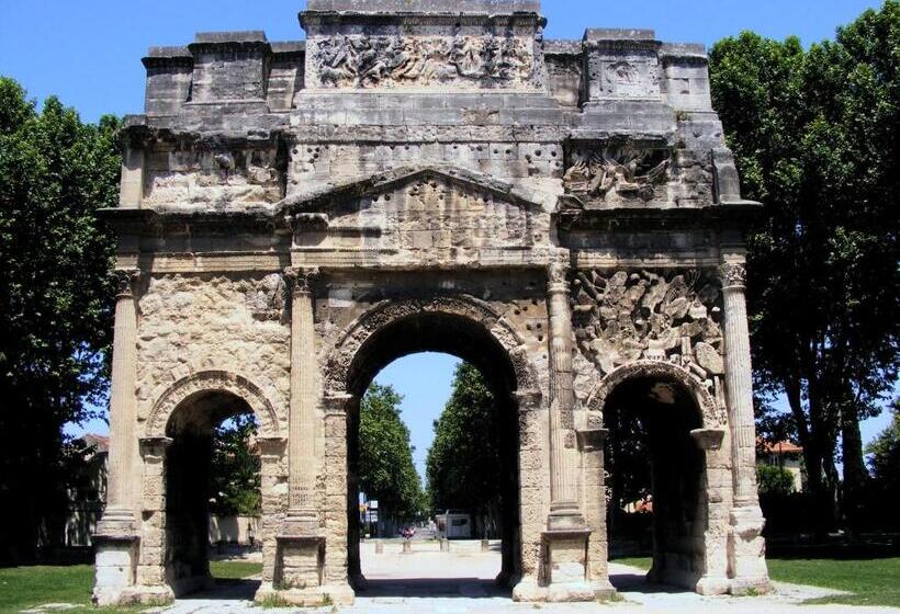 בית מלון כפרי Ibis Budget Orange Centre