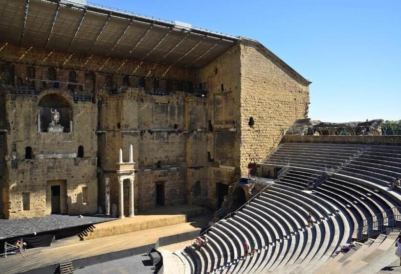 בית מלון כפרי Ibis Budget Orange Centre