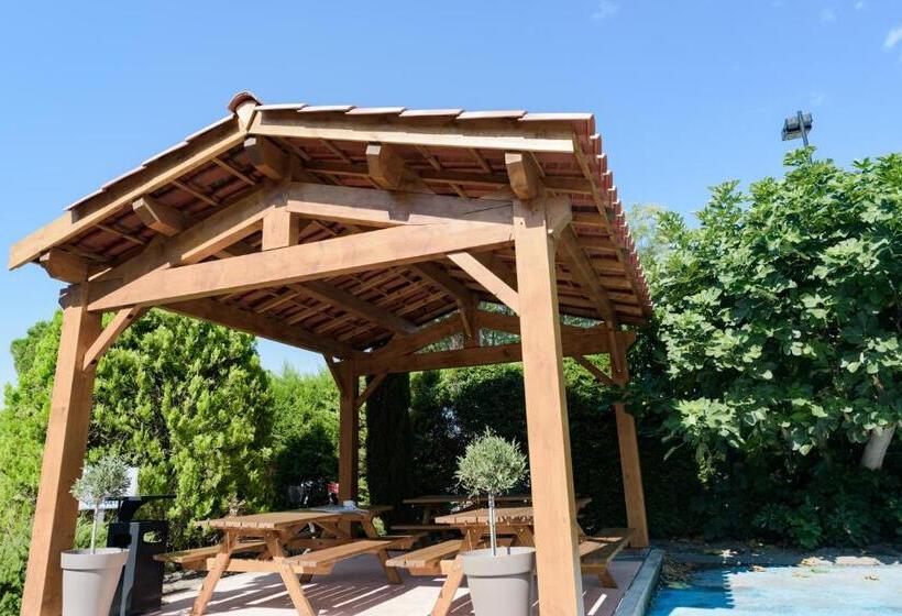 בית מלון כפרי Ibis Budget Orange Centre