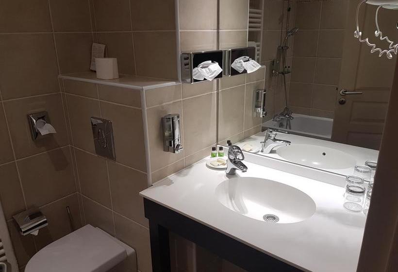 Отель Le Synaya