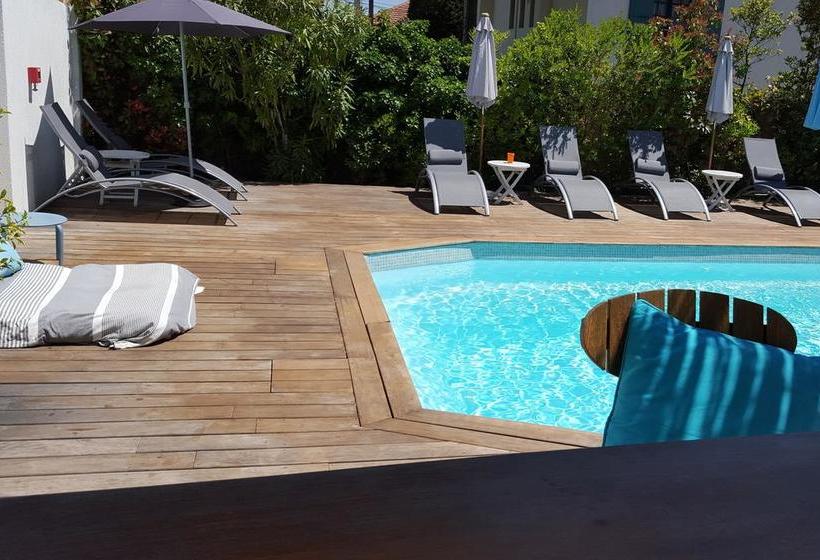 Отель Le Synaya