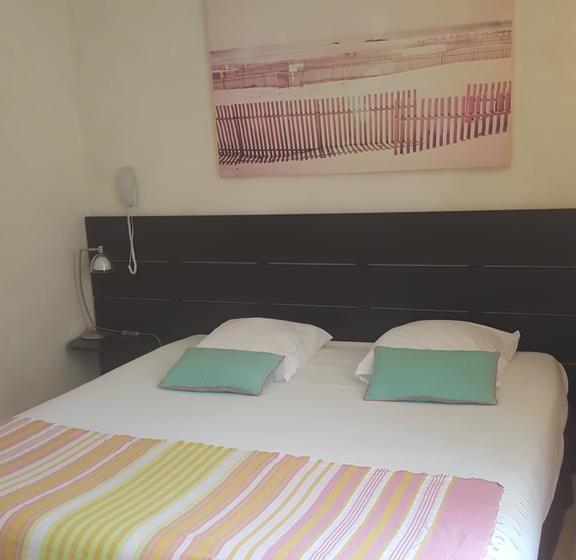 Отель Le Synaya