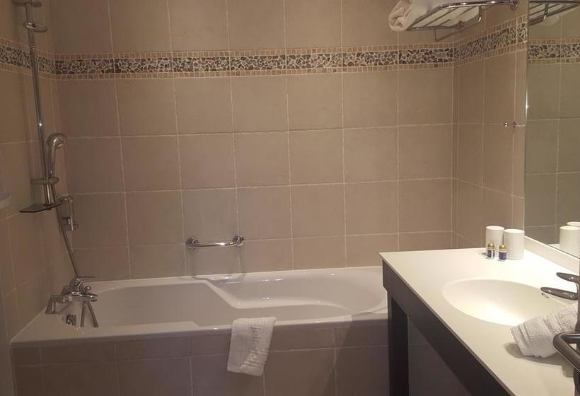 Отель Le Synaya