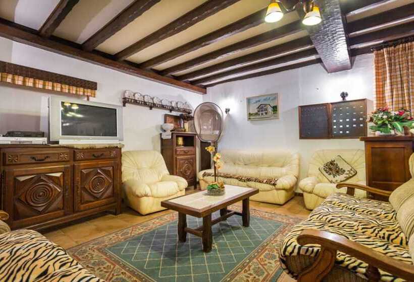 בית מלון כפרי Trinquet