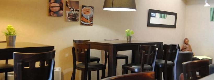 Logis Hotel Castel De Mirambel