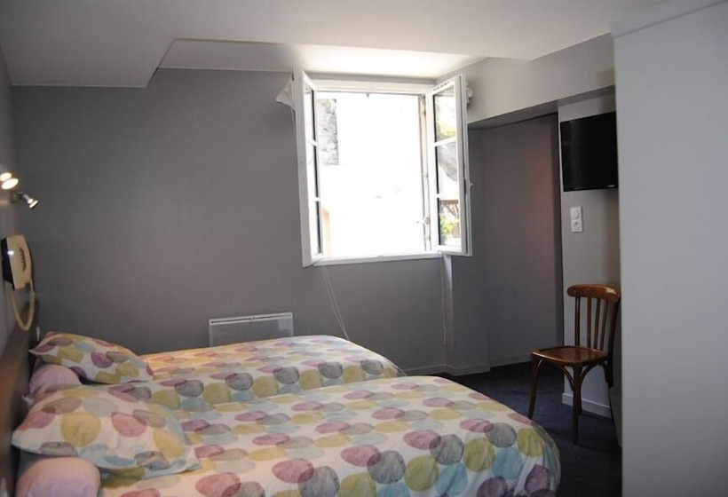 Logis Hotel Castel De Mirambel