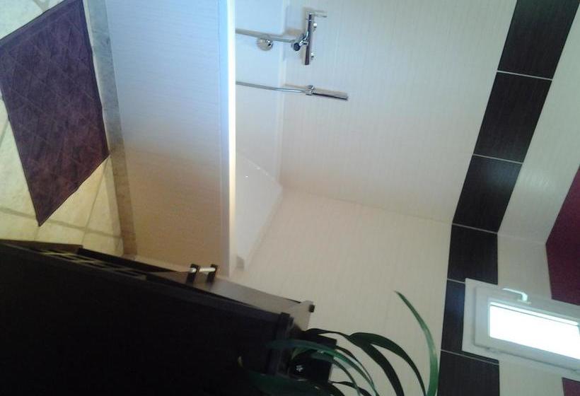 مبيت وإفطار A La Rompe Coual