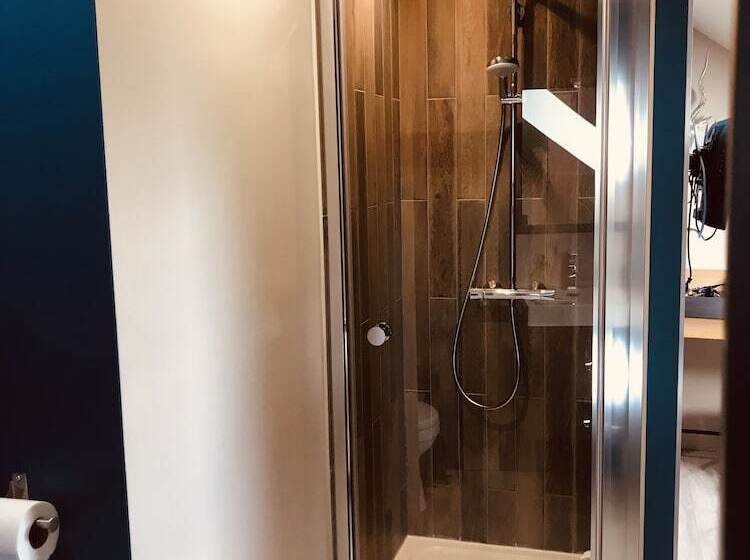 تختخواب و صبحانه Abri Du Passant