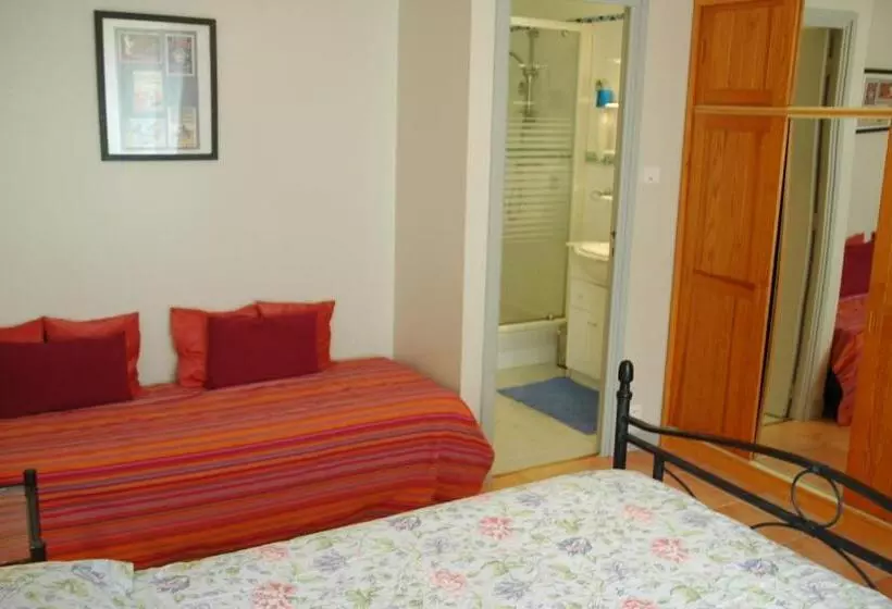ベッドアンドブレックファースト Chambre D Hôtes Mont D Hermine