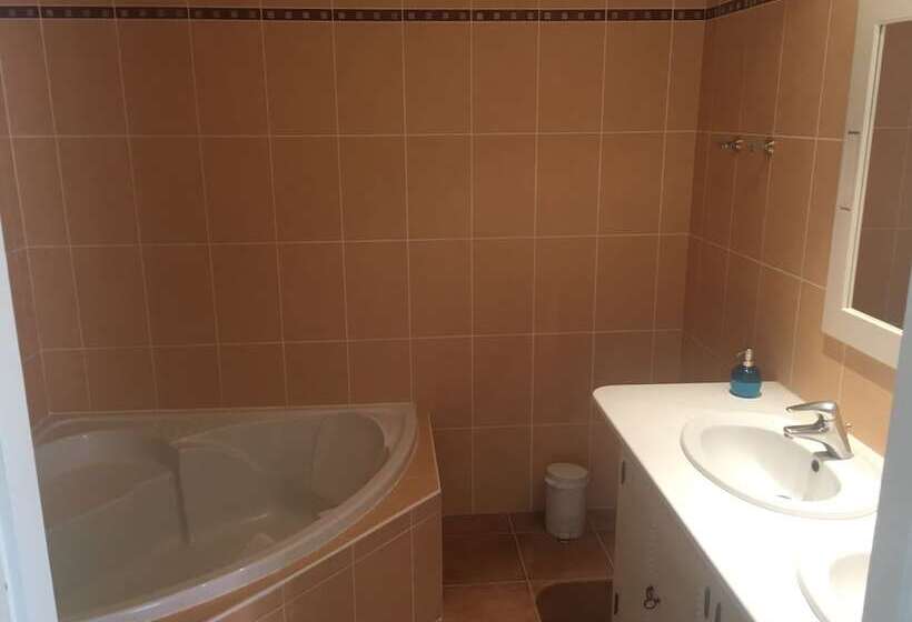 مبيت وإفطار Chambres D Hotes La Coloniale