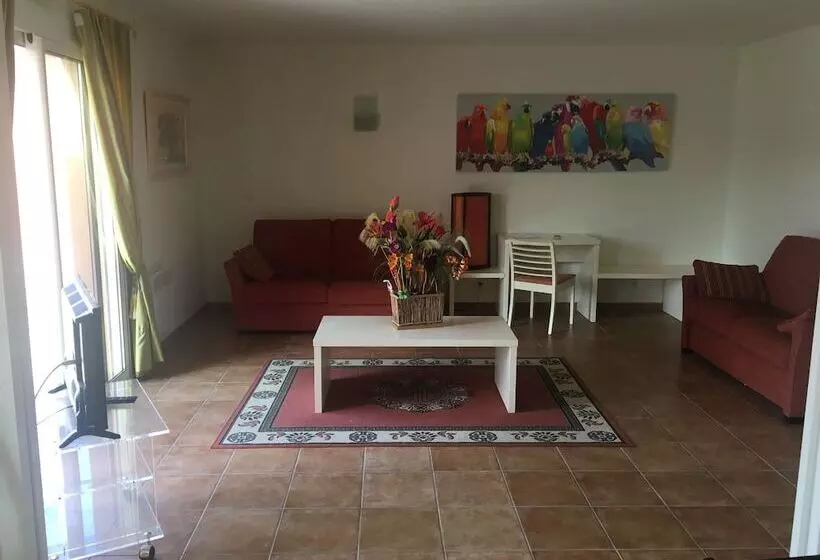 ベッドアンドブレックファースト Chambres D Hotes La Coloniale