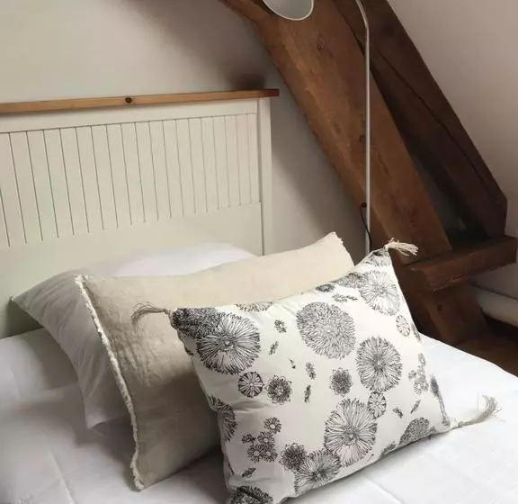 ベッドアンドブレックファースト Le Clos Poulain Petits Gîtes De Charme Et Chambres D Hôtes Familiales Au Calme Proche Bayeux Et Des