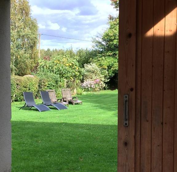 مبيت وإفطار Le Clos Poulain Petits Gîtes De Charme Et Chambres D Hôtes Familiales Au Calme Proche Bayeux Et Des