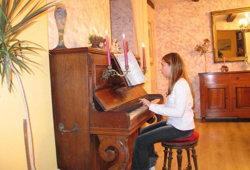 مبيت وإفطار Chambres D'hôtes Les Charmettes