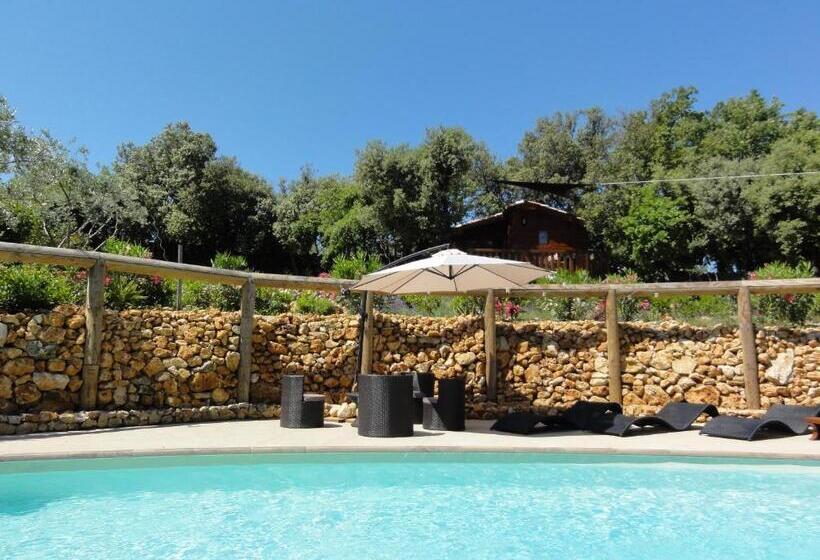 צימר Domaine De La Borie Yourhosthelper