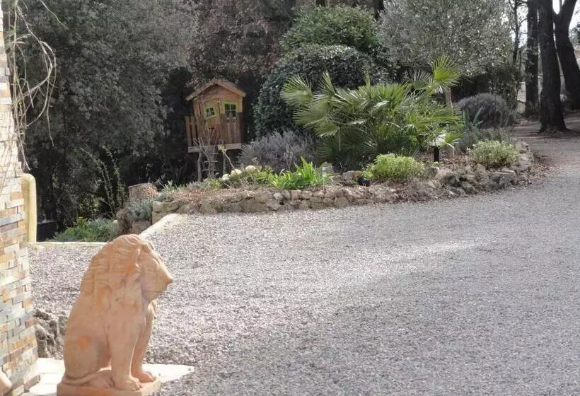 Aamiaismajoitus (B&B) Domaine De La Borie Yourhosthelper