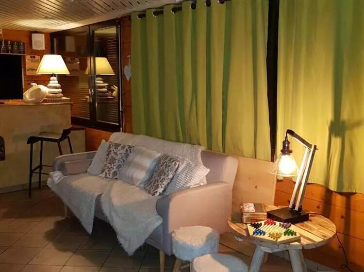 Aamiaismajoitus (B&B) Gîte Chalet Du Soulor