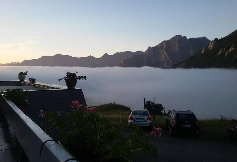 مبيت وإفطار Gîte Chalet Du Soulor