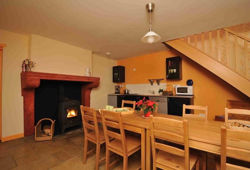 Bed and Breakfast Les Chambres D'eponine