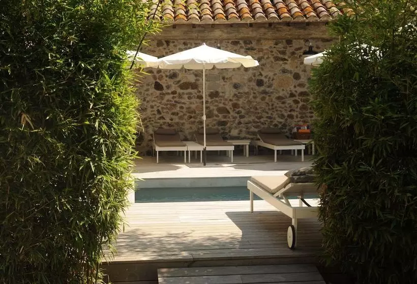 تختخواب و صبحانه Les Chambres D'andrea