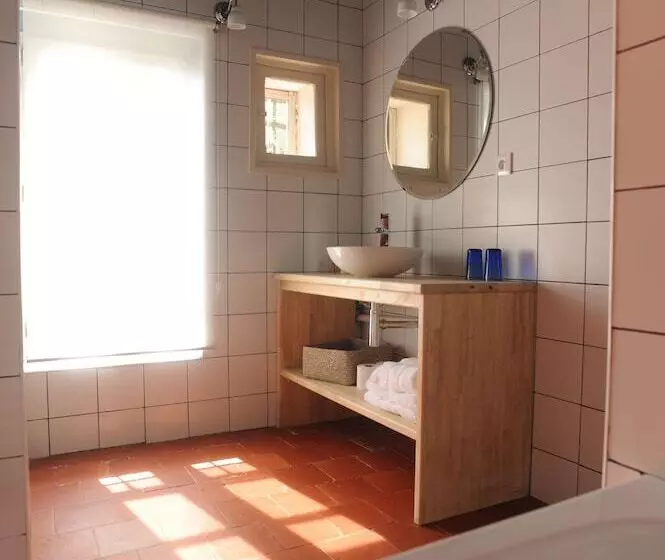 تختخواب و صبحانه Les Chambres D'andrea