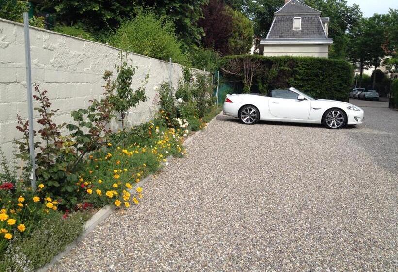 Aamiaismajoitus (B&B) Villa Elyane