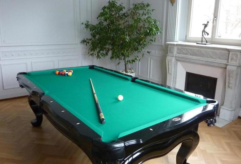 Aamiaismajoitus (B&B) Villa Elyane