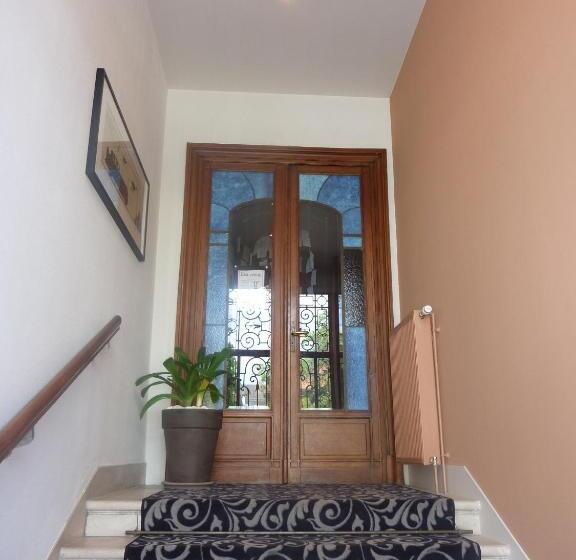 Aamiaismajoitus (B&B) Villa Elyane